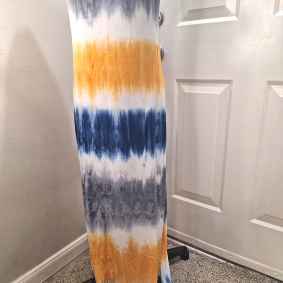Just Love, Tie Dyed Razor Back Maxi Size Med Tall - Picture 3 of 7